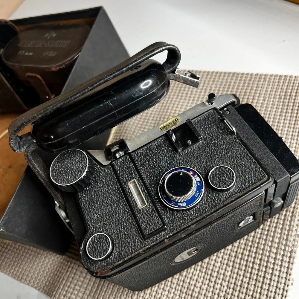 Mamiya vintage c330